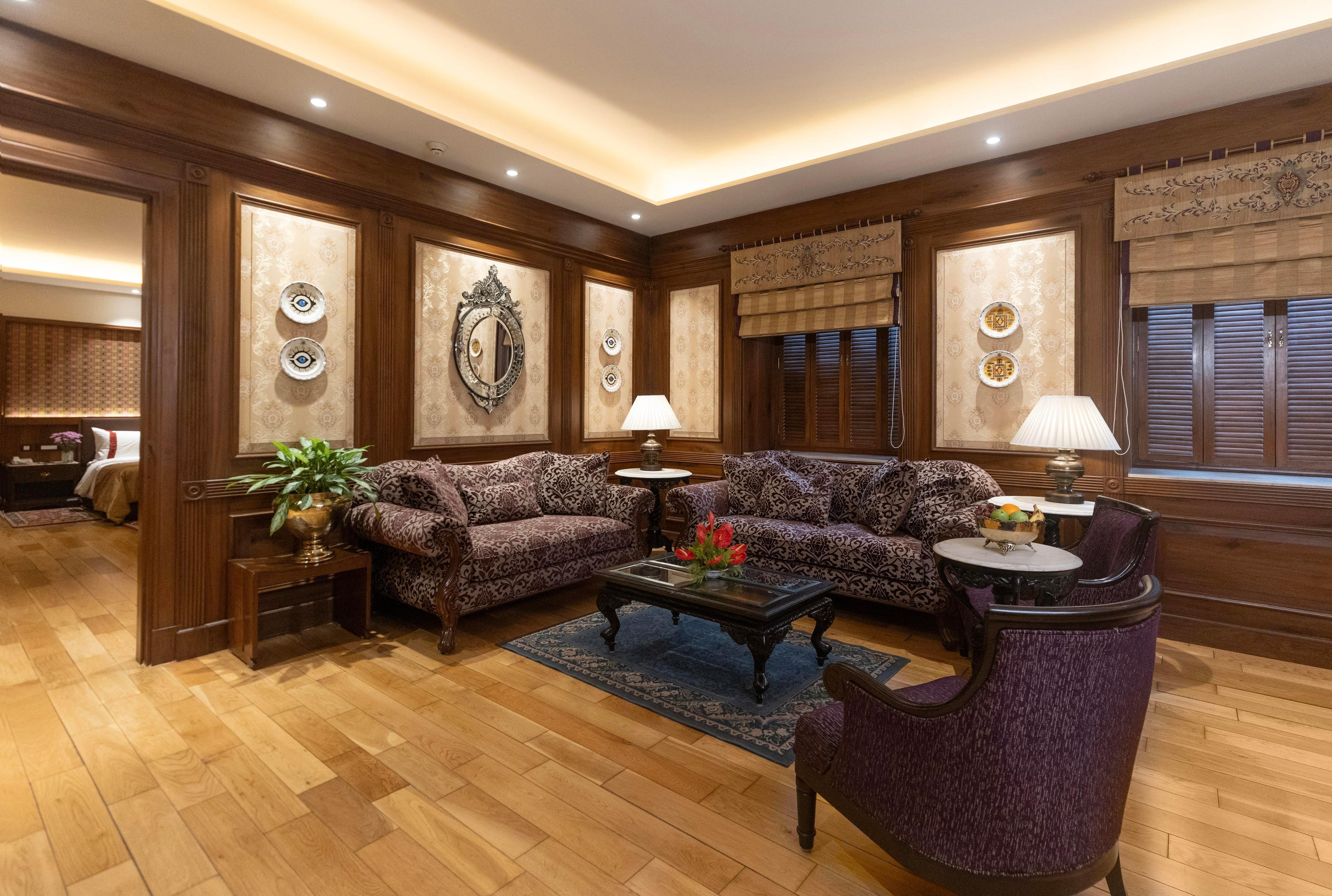 The Lalit Great Eastern Kolkata