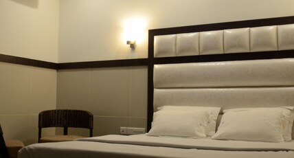 Hotel satyam @Jammu Tawi Railway station Room Type - Deluxe Double Bed Room Hotel satyam @Jammu Tawi Railway station Room Type - Deluxe Double Bed Room