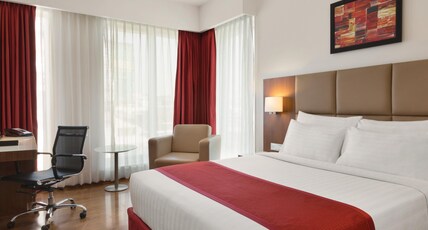 Ramada Encore by Wyndham Bangalore Domlur Room Type - Deluxe Queen