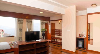 Gigi's Aurea Resort and Spa Room Type - Premium Triple Room