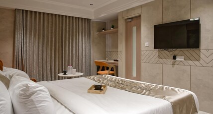 The Golden Plaza Room Type - GOLD - A Perfect Blend of Luxury and Comfort The Golden Plaza Room Type - GOLD - A Perfect Blend of Luxury and Comfort