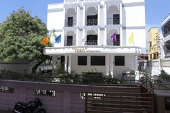 Hotel Theni International