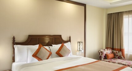 Ramada by Wyndham Jamshedpur Room Type - 1 King Bed Non-Smoking Club Room