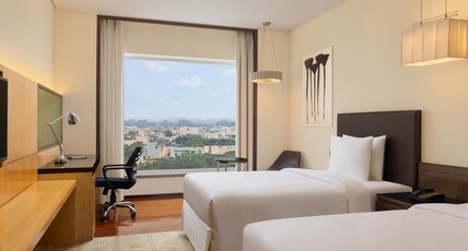 Courtyard by Marriott Bilaspur Room Type - Deluxe Room Twin Bed, Guest room, 2 Twin/Single Bed(s)