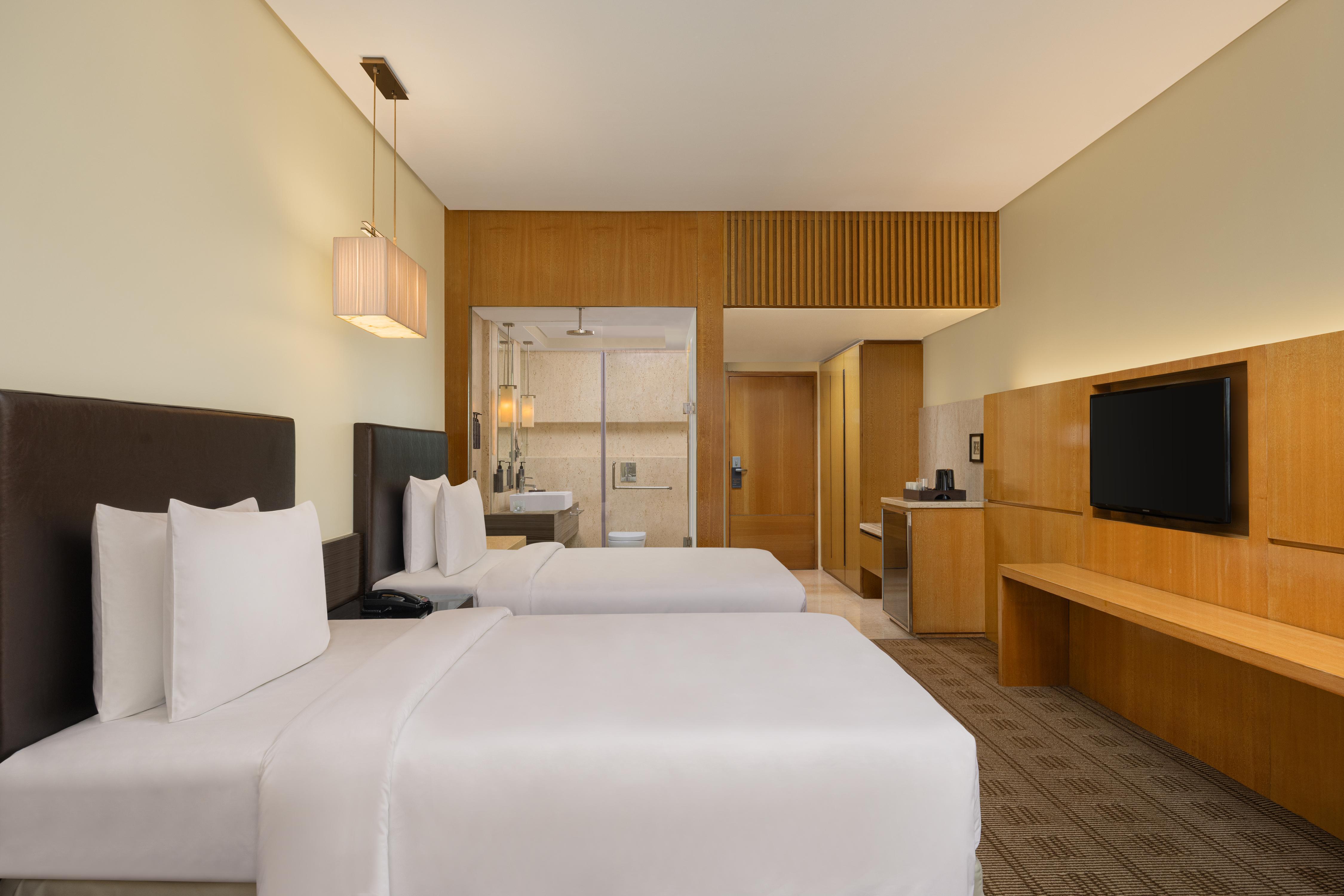 Courtyard by Marriott Bilaspur Room Type - Superior Room Twin Bed, Guest room, 2 Twin/Single Bed(s)