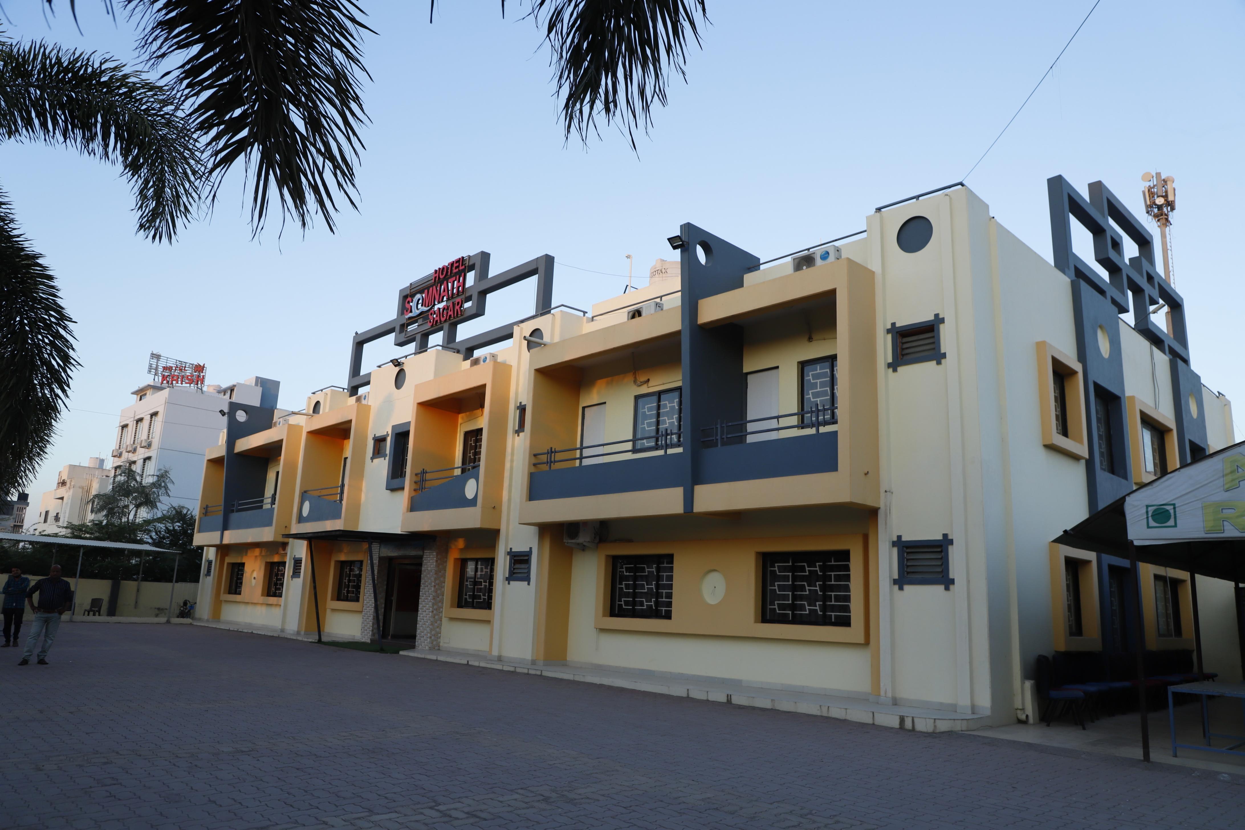 Hotel Somnath Sagar - Tap to explore photos