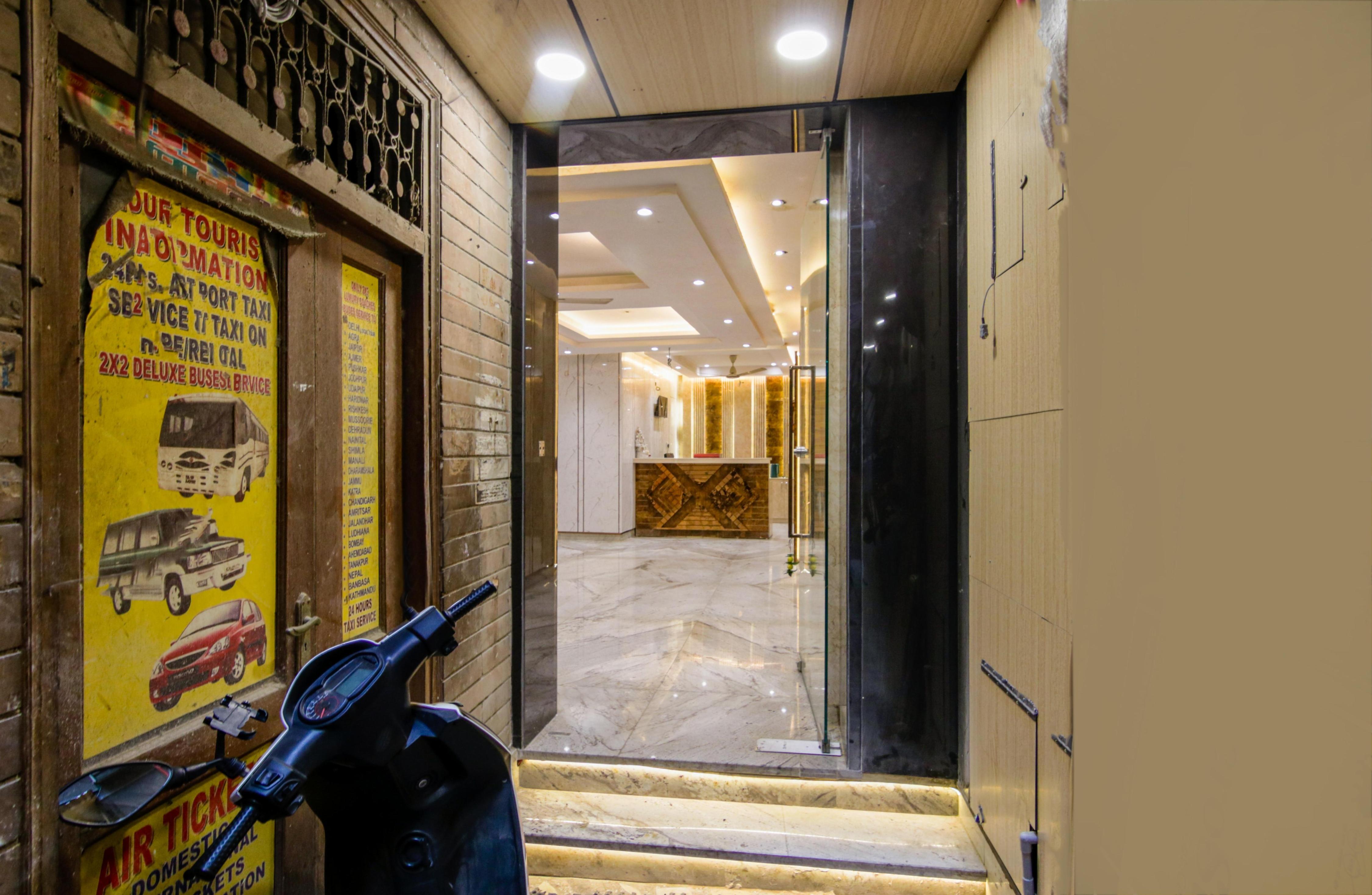 Hotel Star Palace 1 Mins from New Delhi Railway Station & Connaught Place - Tap to explore photos