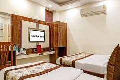 Hotel Star Palace 1 Mins from New Delhi Railway Station & Connaught Place
