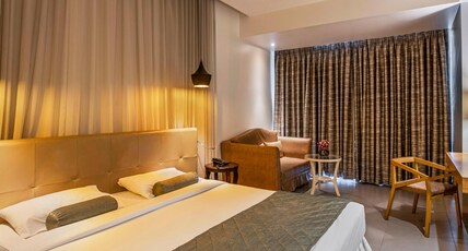 Hotel Satkar Grande Room Type - Premier Room