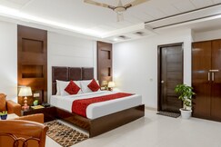 Hotel Anand International