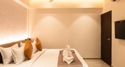 Radiance by Hotel Roopa Room Type - Superior Room - King Bed