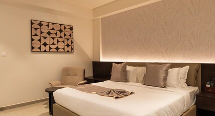 Radiance by Hotel Roopa Room Type - Premium Room - King Bed