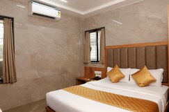 Hotel Karishma- Near Dadar Railway Station