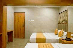 Hotel Karishma- Near Dadar Railway Station