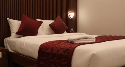 The Swagath Grande Room Type - Arasan Standard