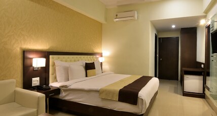 Hotel Madhuban Room Type - Super Deluxe Room with Free Wifi Hotel Madhuban Room Type - Super Deluxe Room with Free Wifi