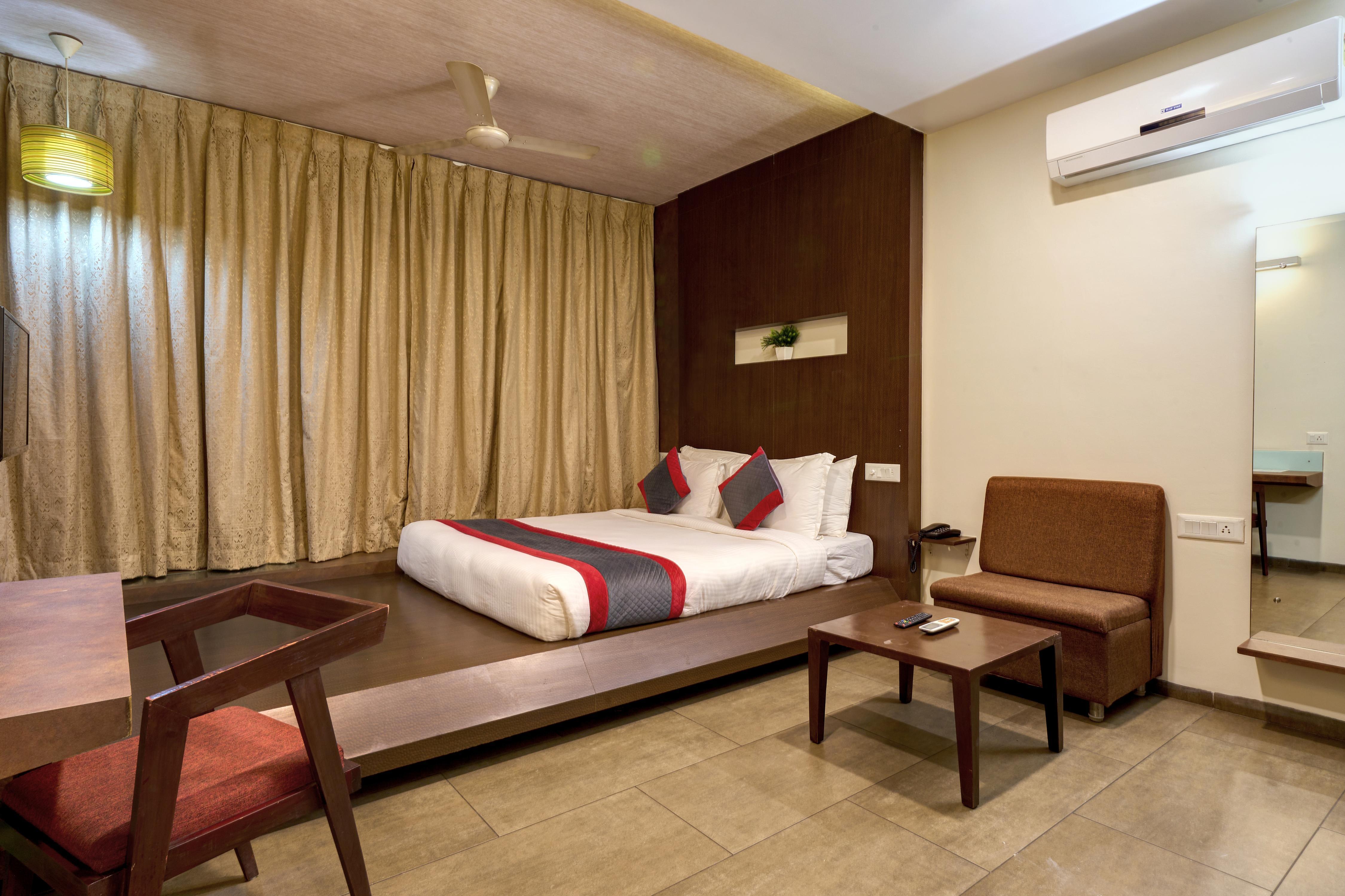 K Tree Boutique Hotel Room Type - Super Deluxe AC Room