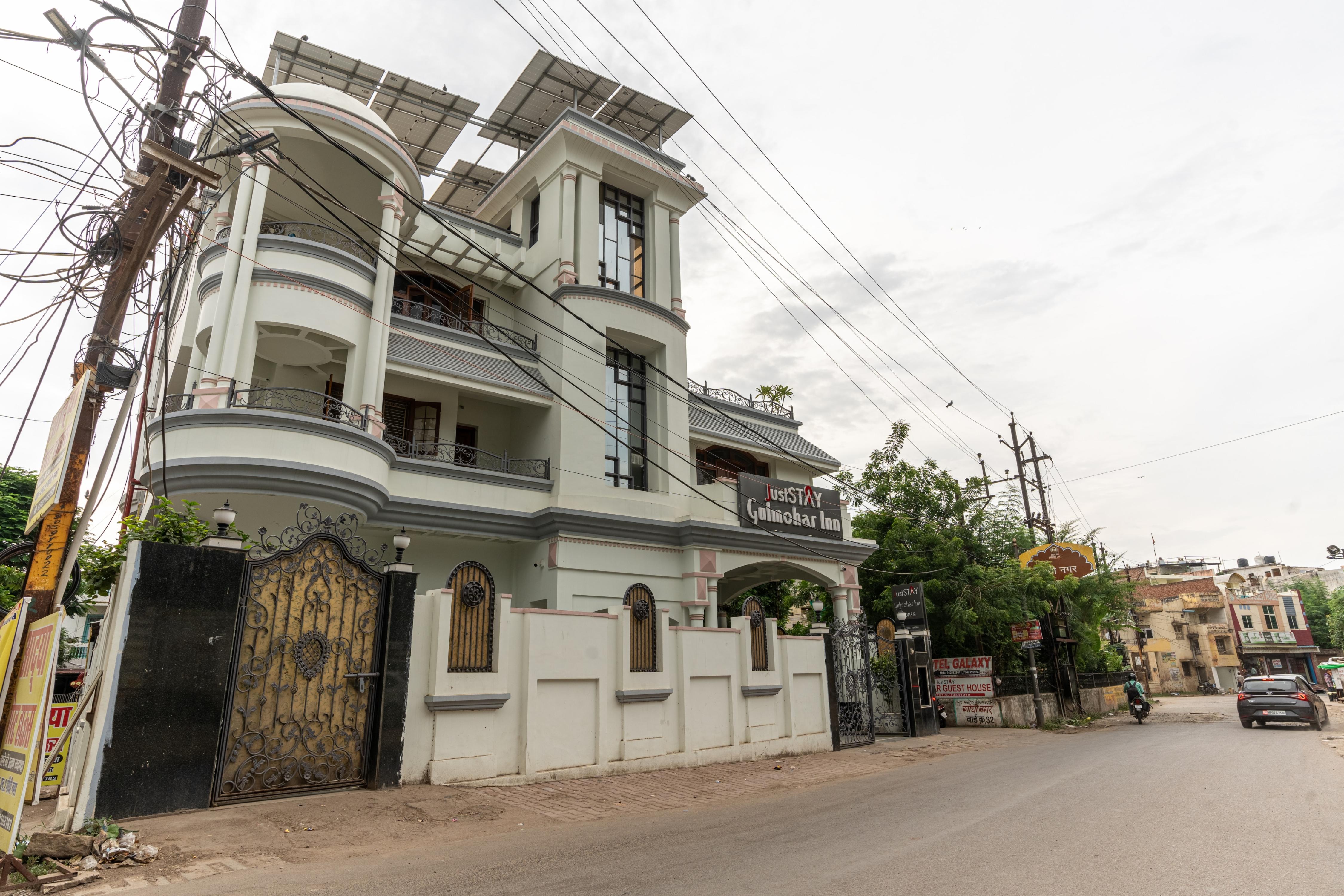 Juststay Gulmohar Inn - Tap to explore photos