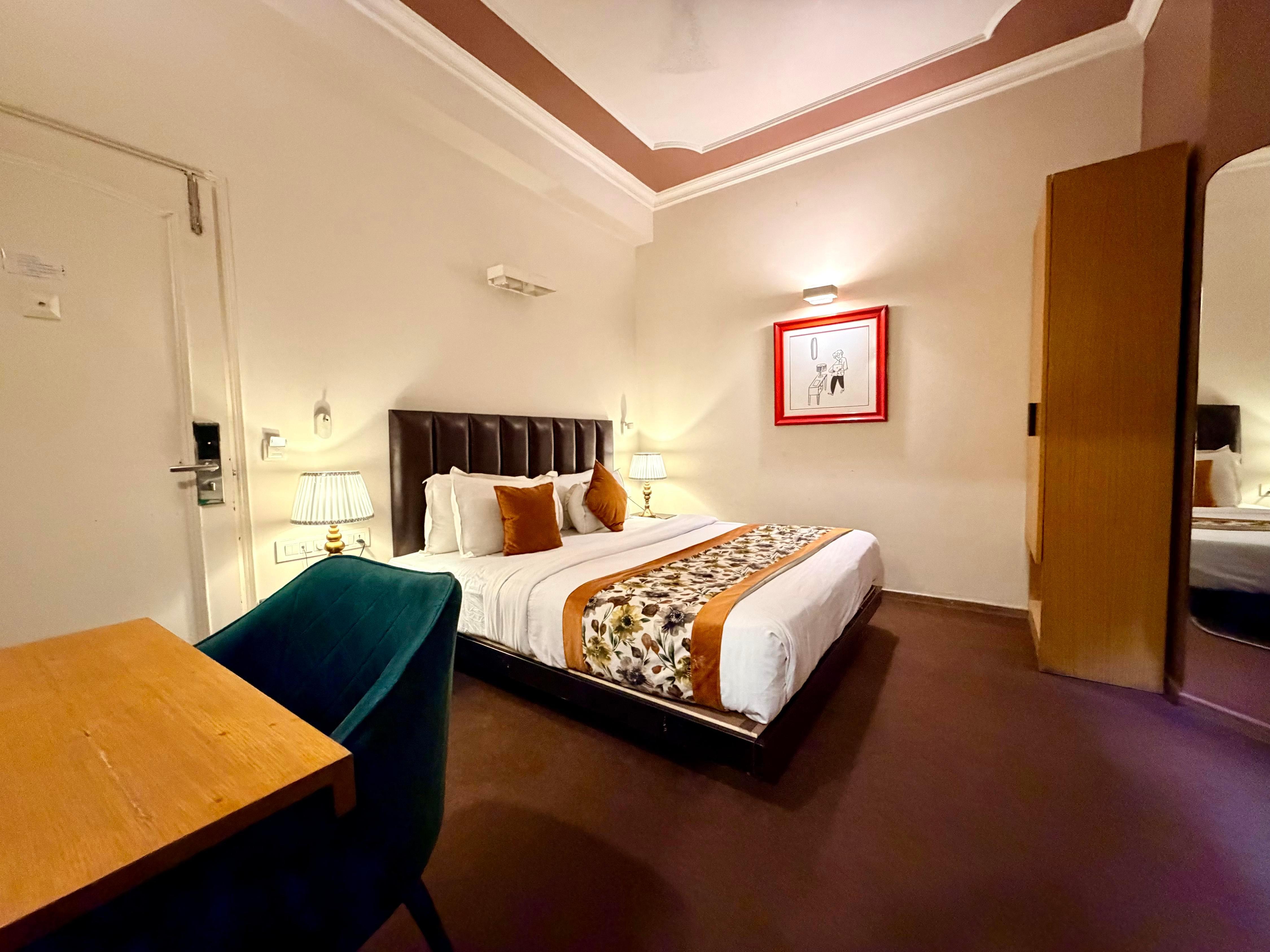 Hotel Grand Arcasia Nehru Palace & CR Park