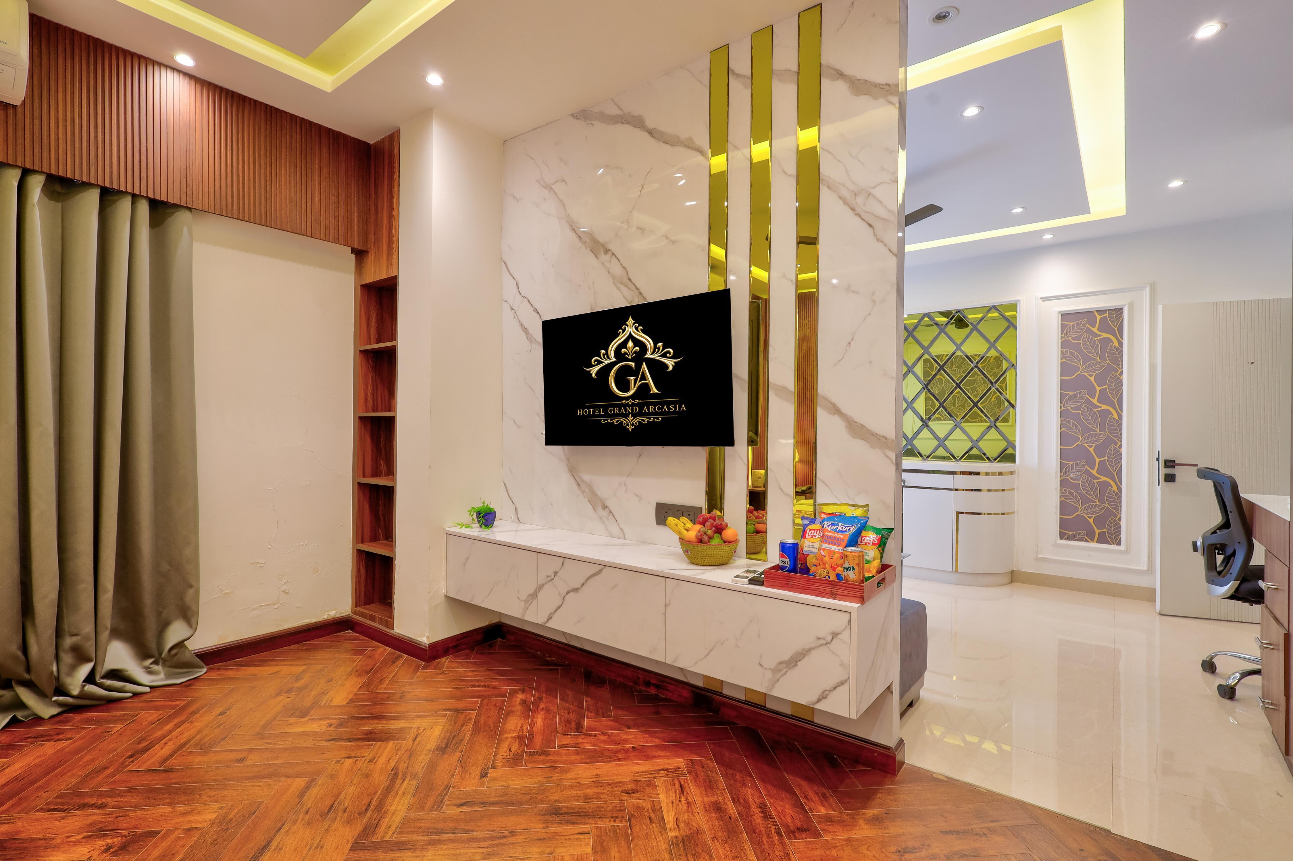 Hotel Grand Arcasia Greater Kailash & Nehru Place - Tap to explore photos