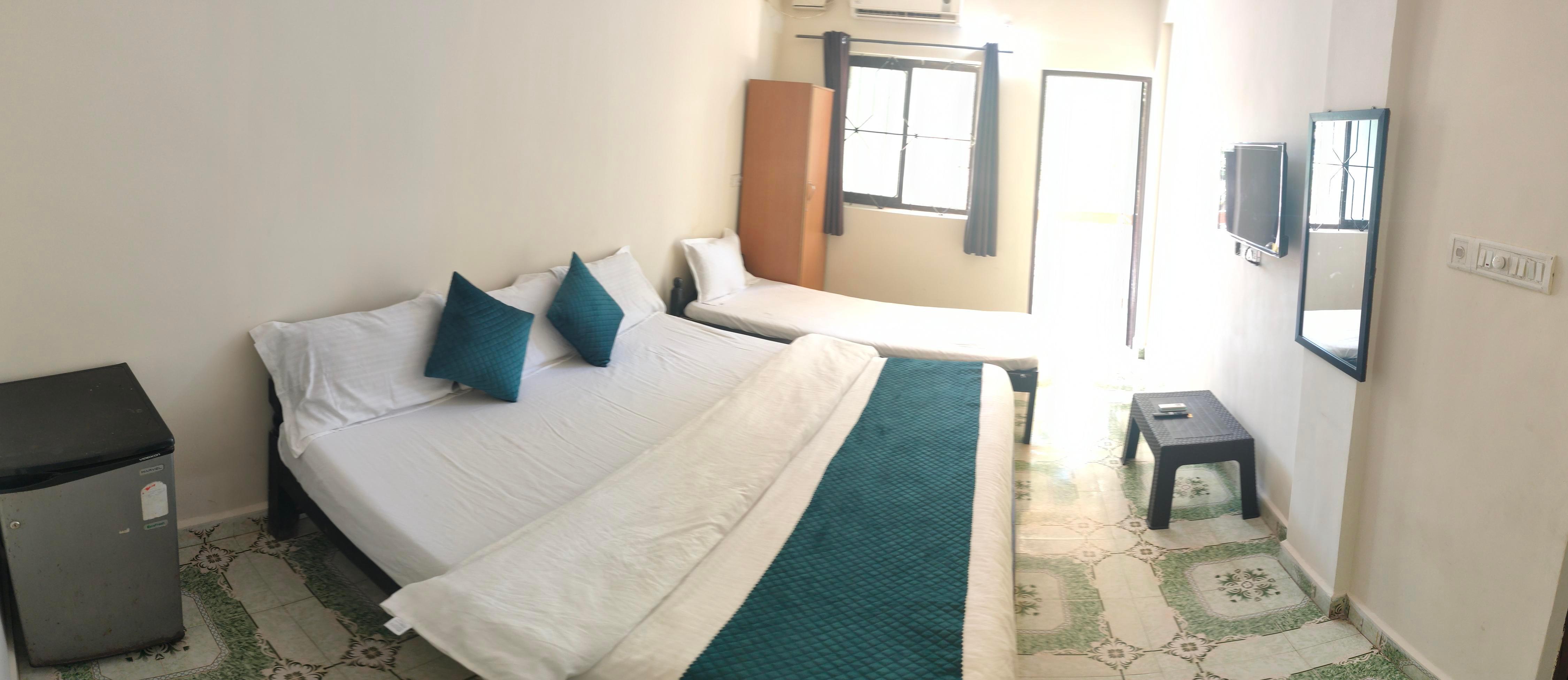 Subhash Guest House Room Type - Standard Ac Room