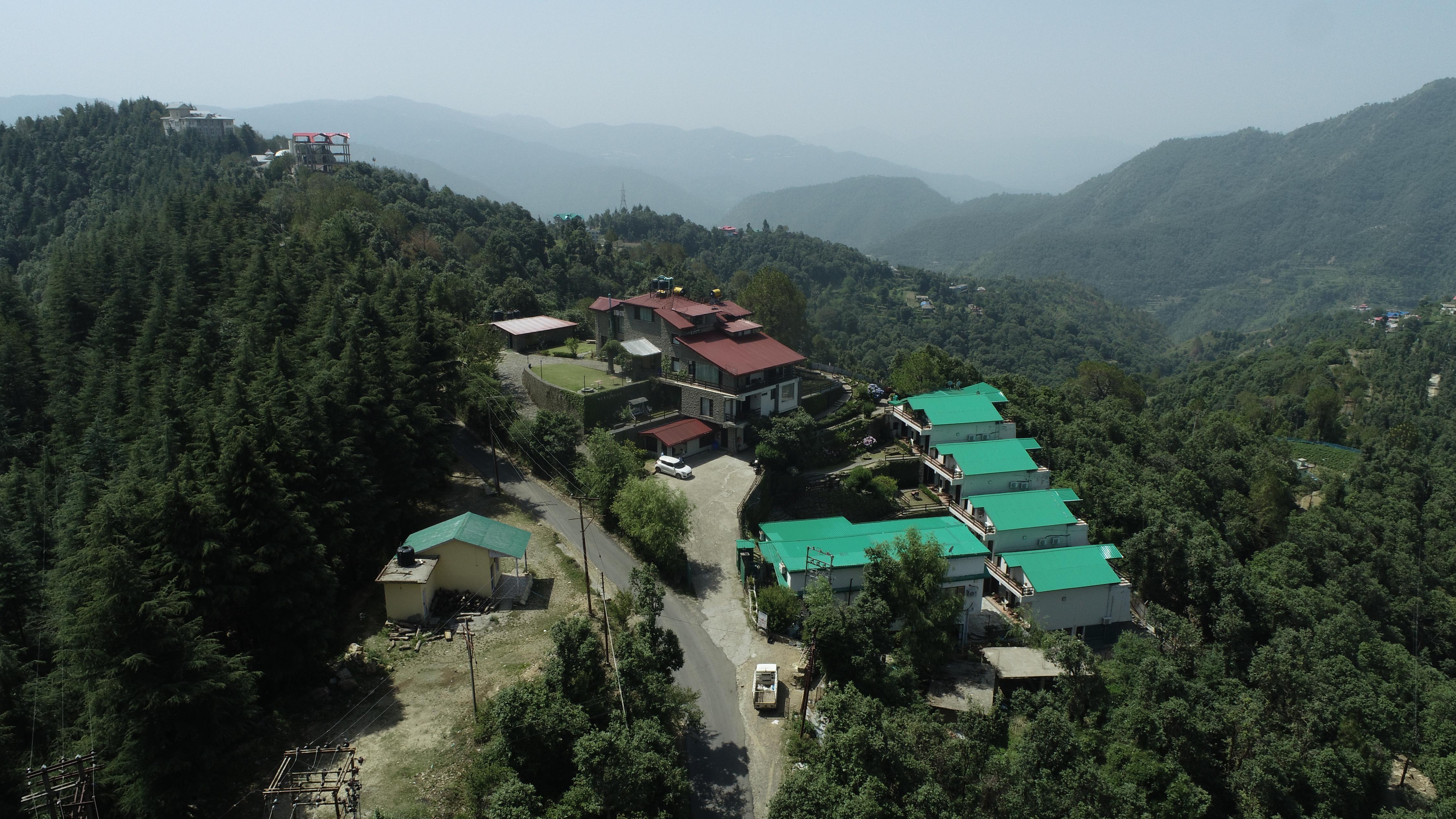 Woodsmoke Retreat (12kms before Shimla) - Tap to explore photos