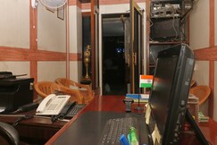 Address of Innra Hotel Kolkata