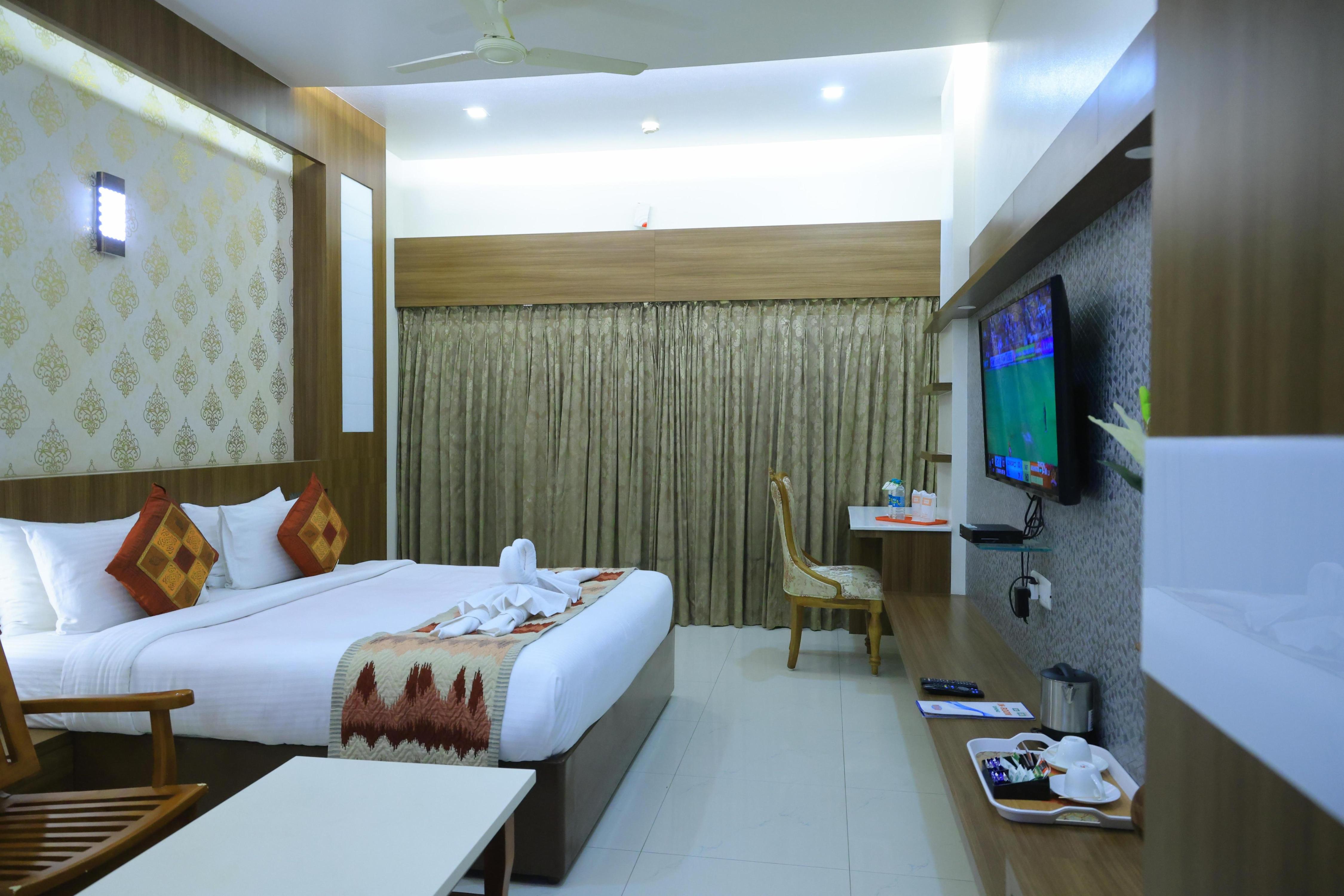 DSF GRAND PLAZA Room Type - Royal Executive Room