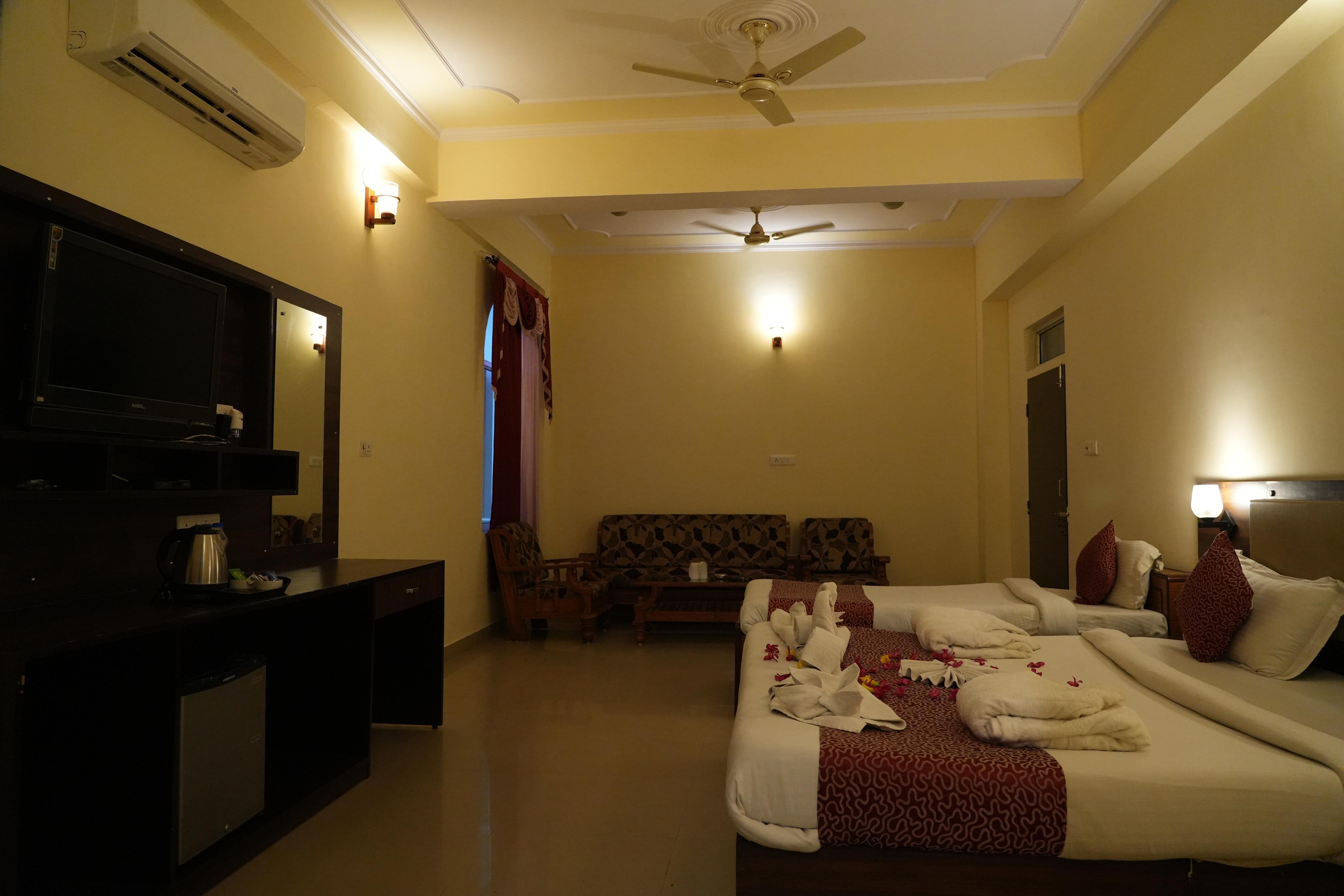 Siddhi Vinayak Resort - Tap to explore photos