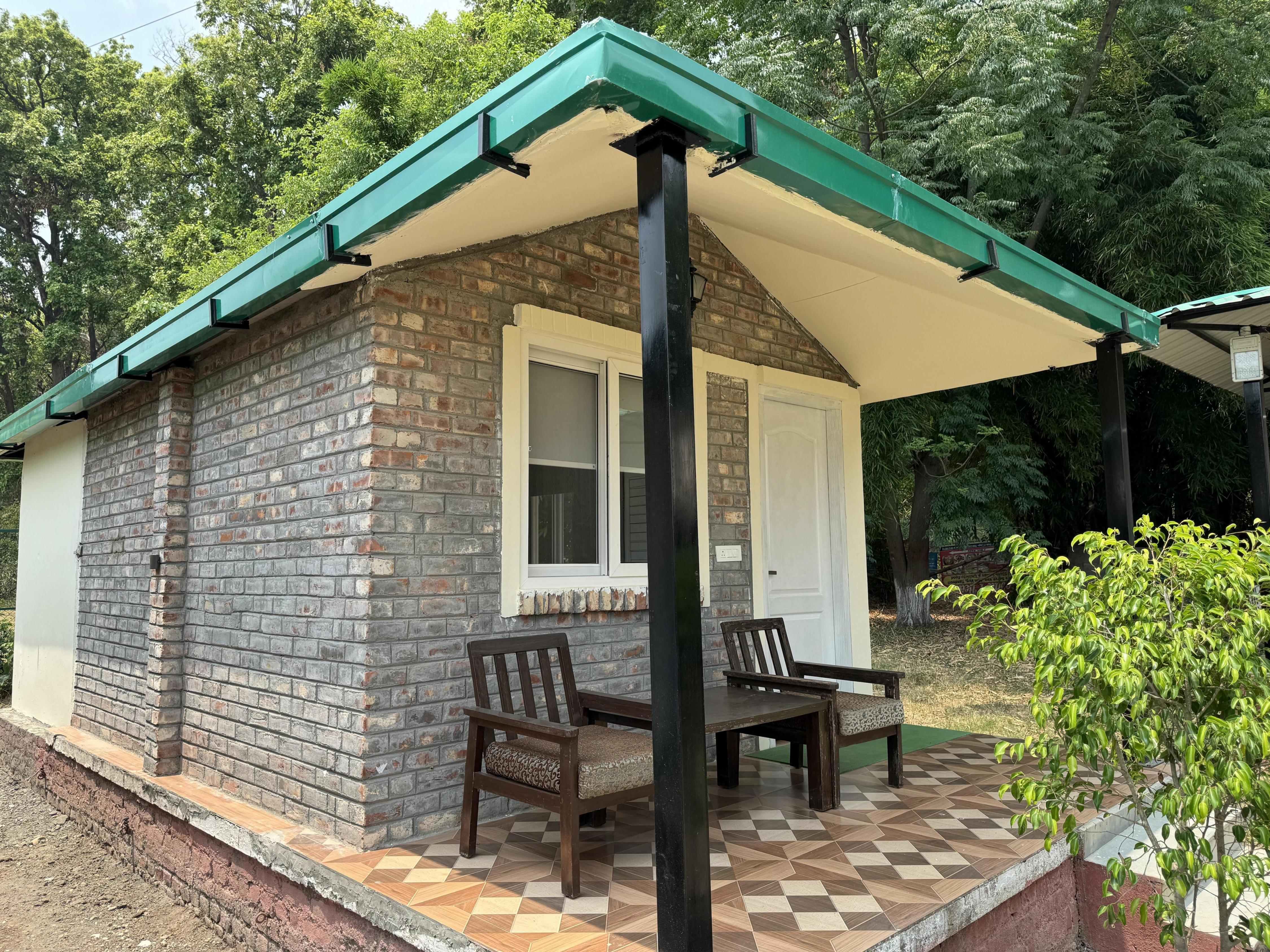 Derra Camp & Resort Room Type - Swiss Cottage