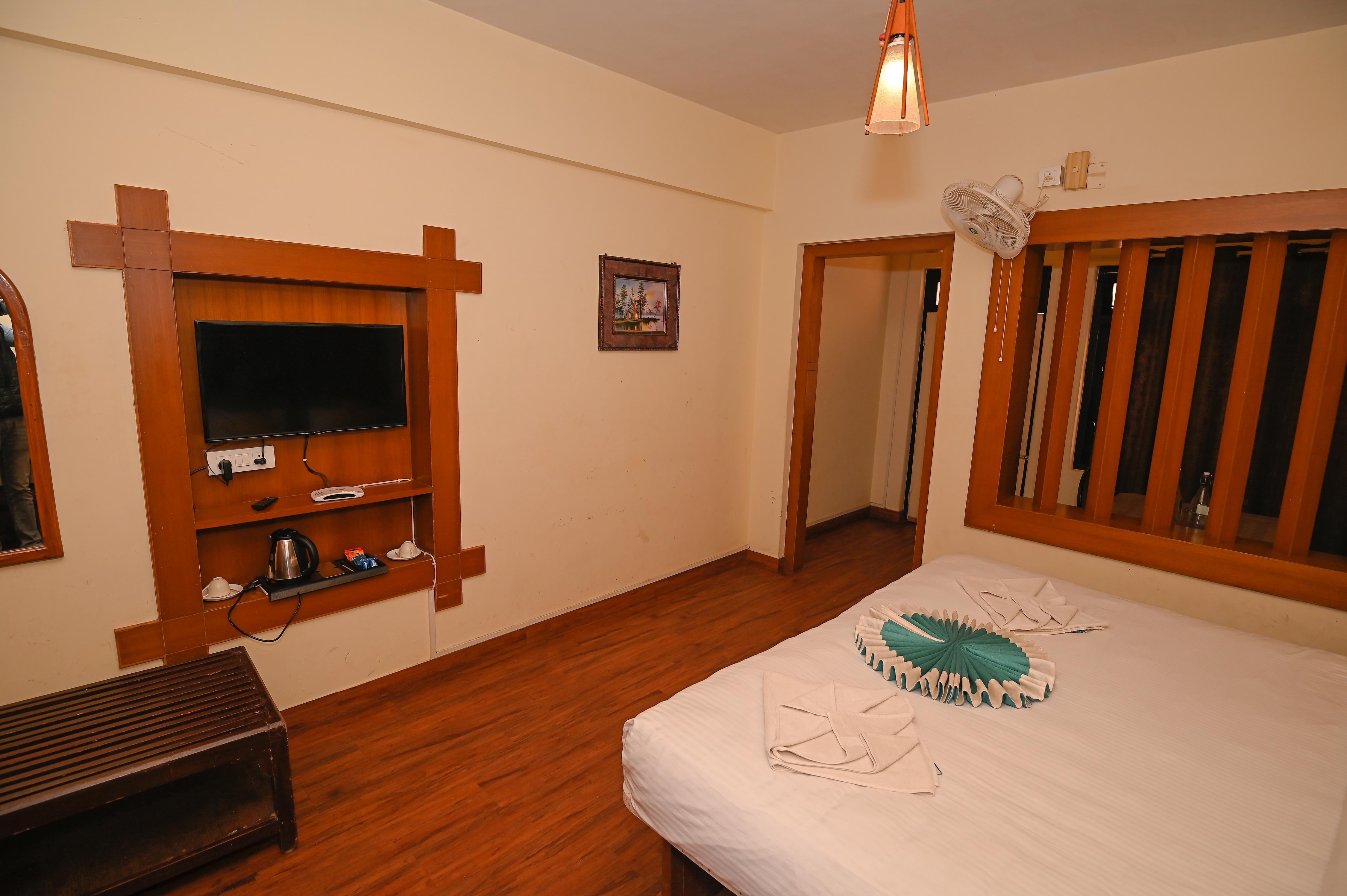 HOTEL VIVEK Room Type - Deluxe Room