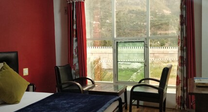 Hotel Shailraj Room Type - Super Deluxe Room- non ac