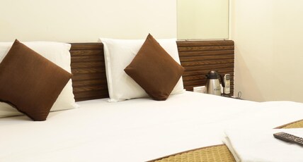 Hotel Kabir Room Type - Deluxe Room