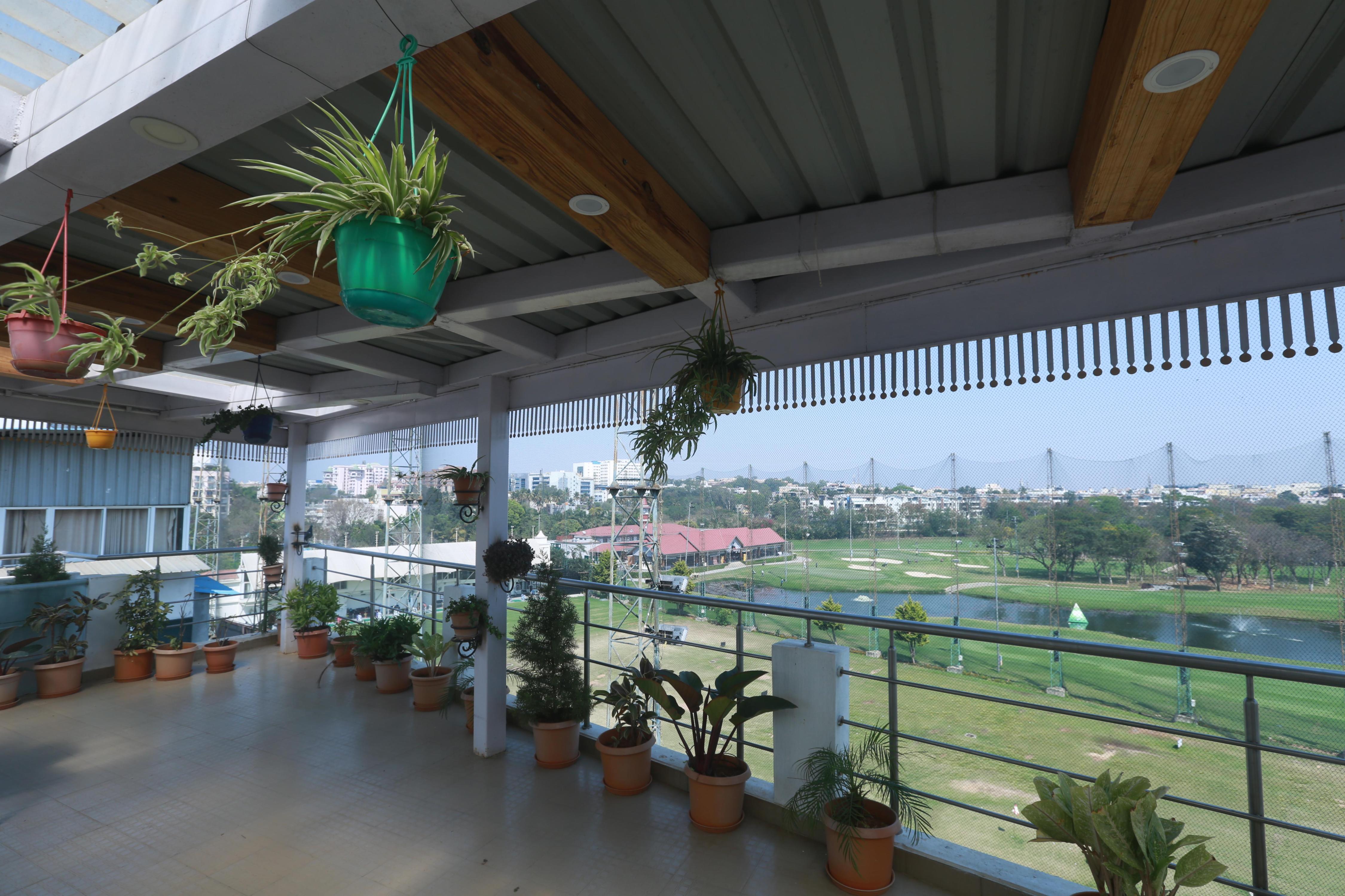 Mak Hotel