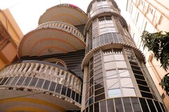 New Hotel White Palace