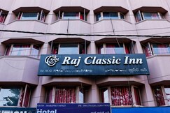 Rooms of Raj Classic Inn