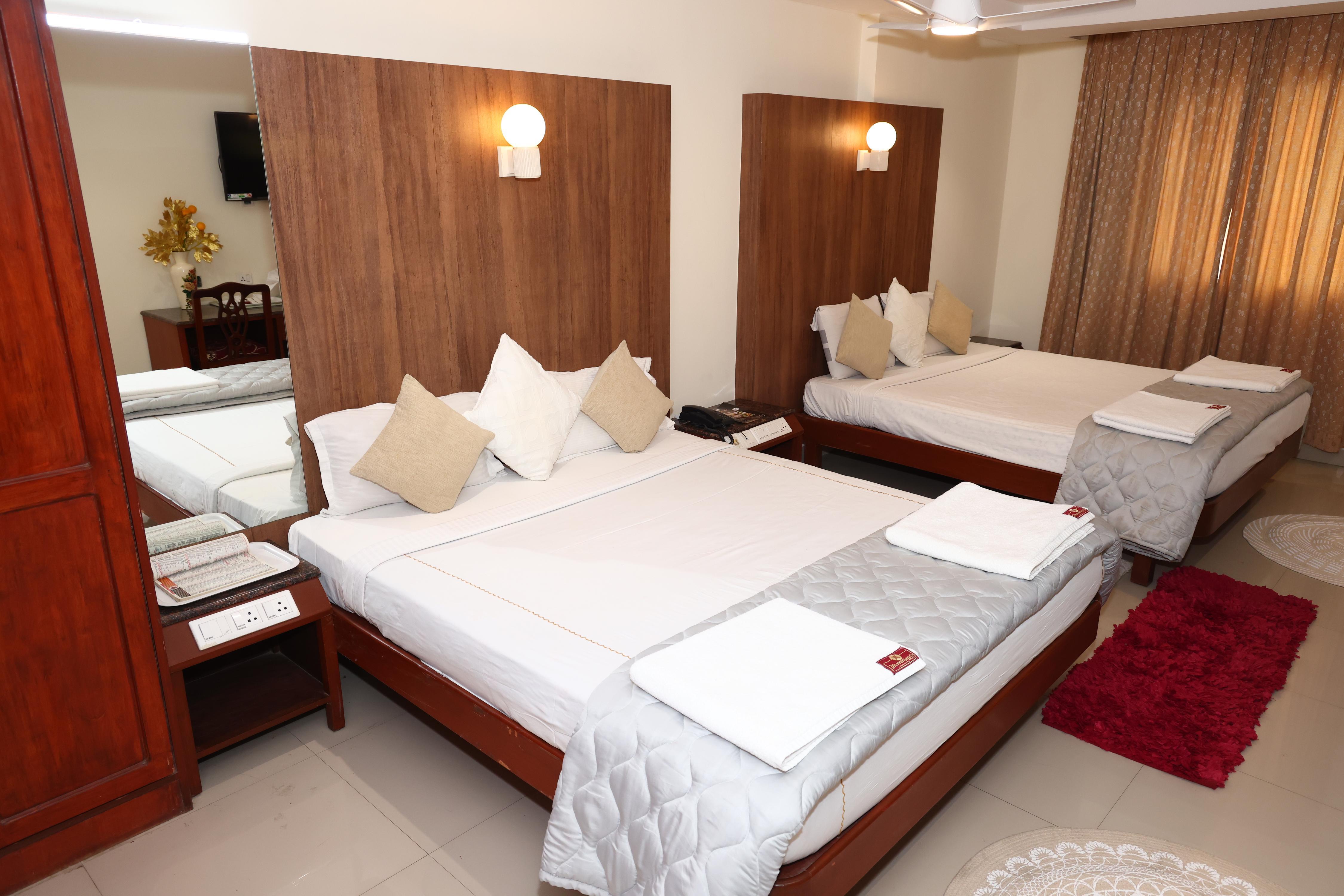 Dhanunjaya's Luxury Hotel- Hosur Room Type - Presidential Suite