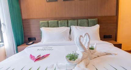 Orient Beacon Resort,Panchagani Room Type - Superior Room