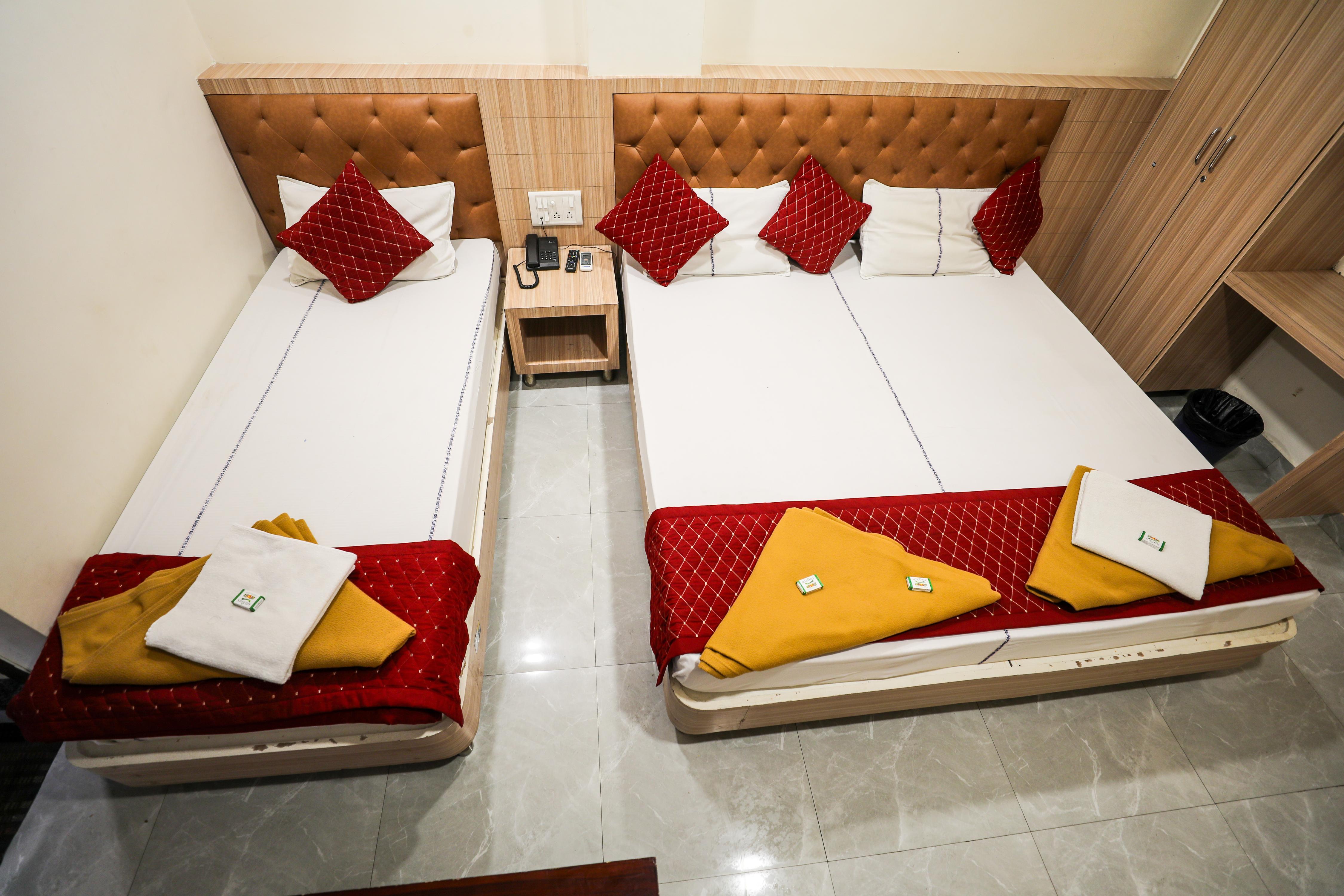 Hotel Supraja Lodge - Tap to explore photos