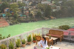 Hotel Ishan - A Ganges Riverside Retreat by SALVUS