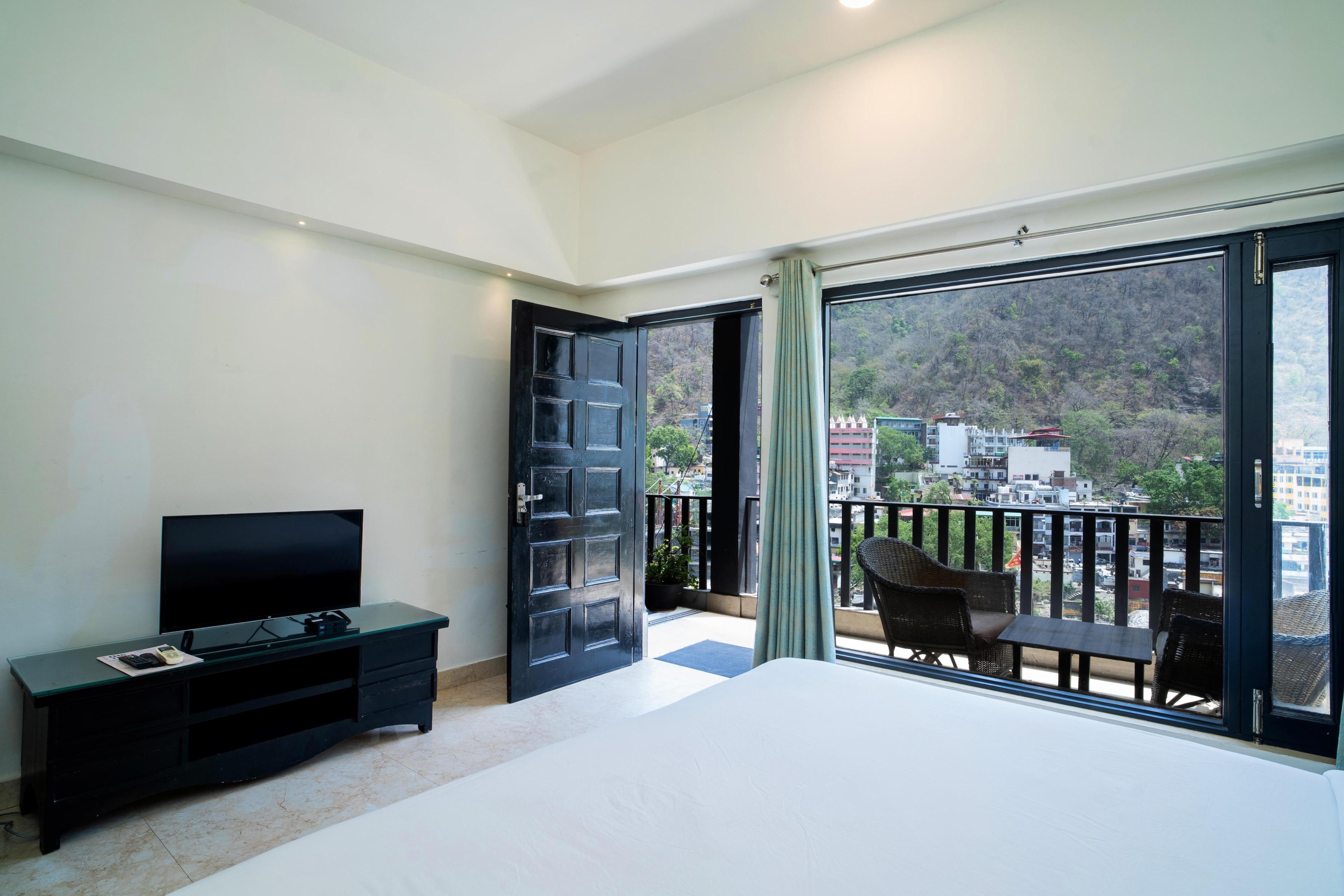 Hotel Ishan - A Ganges Riverside Retreat by SALVUS Room Type - Premium Ganga View Room