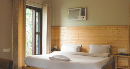 Swiss Cottage and Spa by Salvus Room Type - Cottage Room