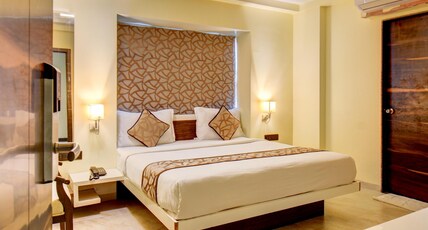 Hotel Deepali Executive Room Type - Deluxe Double Room