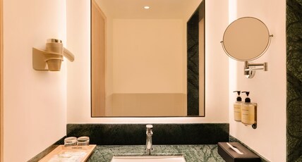 Lemon Tree Hotel Gachibowli Room Type - Executive Twin Room