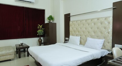 Hotel Grand Sai  Moradabad, Uttar Pradesh Room Type - Semi Deluxe Room