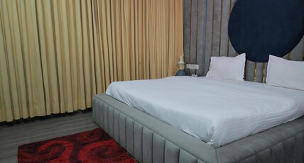 Hotel Grand Sai  Moradabad, Uttar Pradesh Room Type - Family Suite