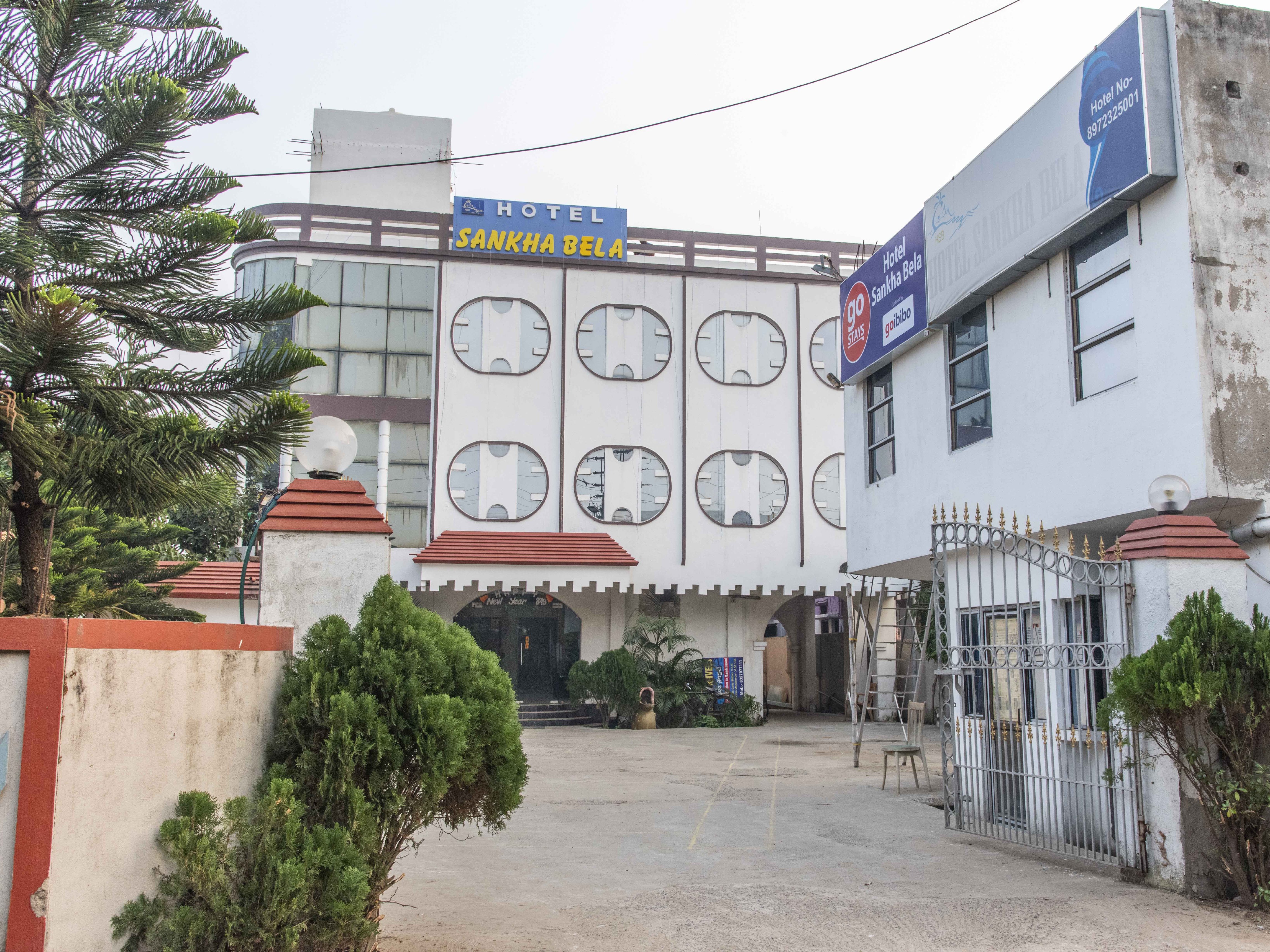 Hotel Sankha Bela - Tap to explore photos