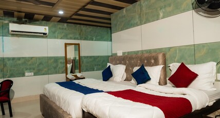 Hotel Vrinda Palace Room Type - Deluxe Rooms Hotel Vrinda Palace Room Type - Deluxe Rooms