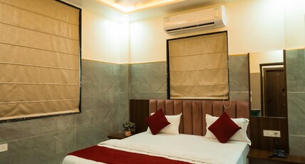 Hotel Vrinda Palace Room Type - Standard Room Hotel Vrinda Palace Room Type - Standard Room