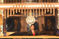 Golden Hotel Boutique - Opp Railway Station